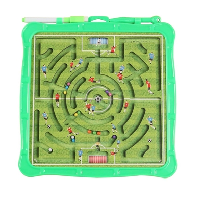 Ein guter Preis. Kleines Magnetlabyrinthbrett Puzzle Ball Fußball Spielfeld Online